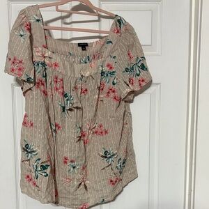 Torrid 1 Beige Floral Blouse with Pink and Green Accents